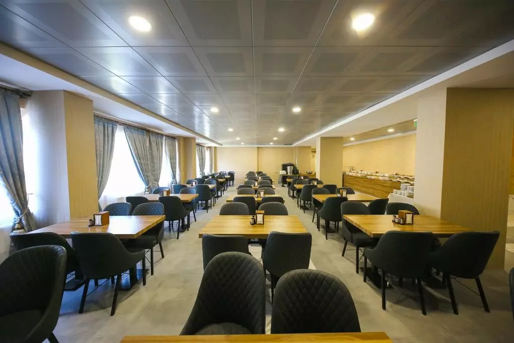 هتل تحت پالاس وان